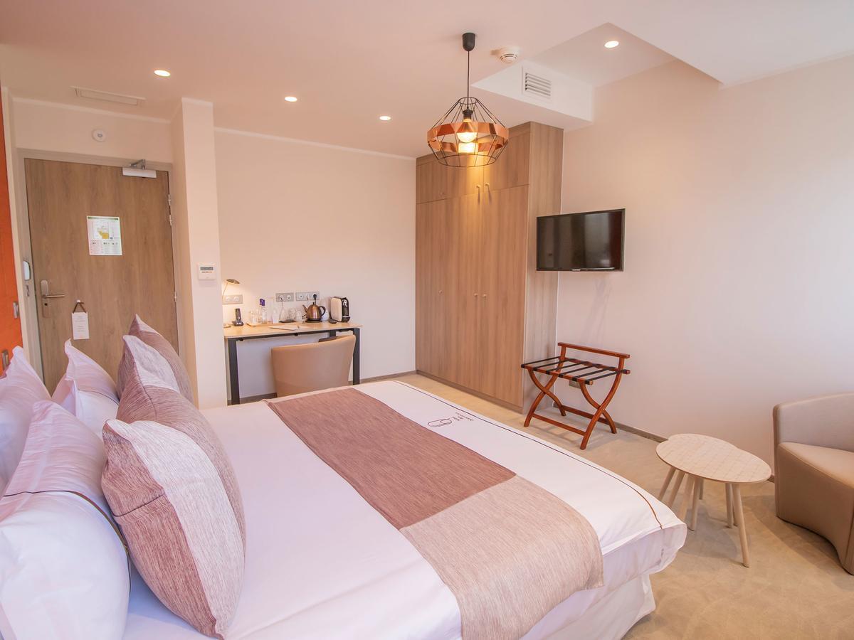 Hotel Des Quinconces Bordeaux Centre ภายนอก รูปภาพ