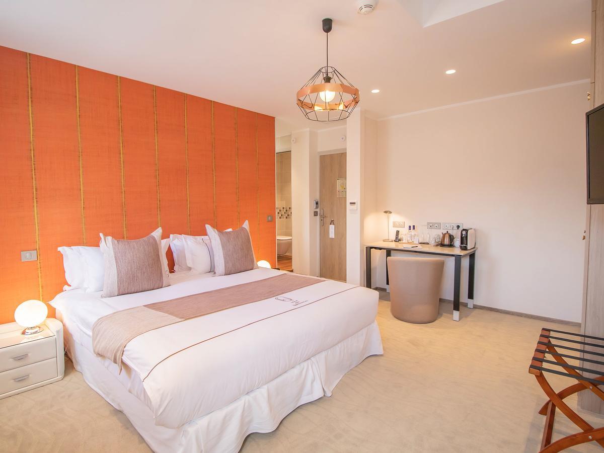 Hotel Des Quinconces Bordeaux Centre ภายนอก รูปภาพ