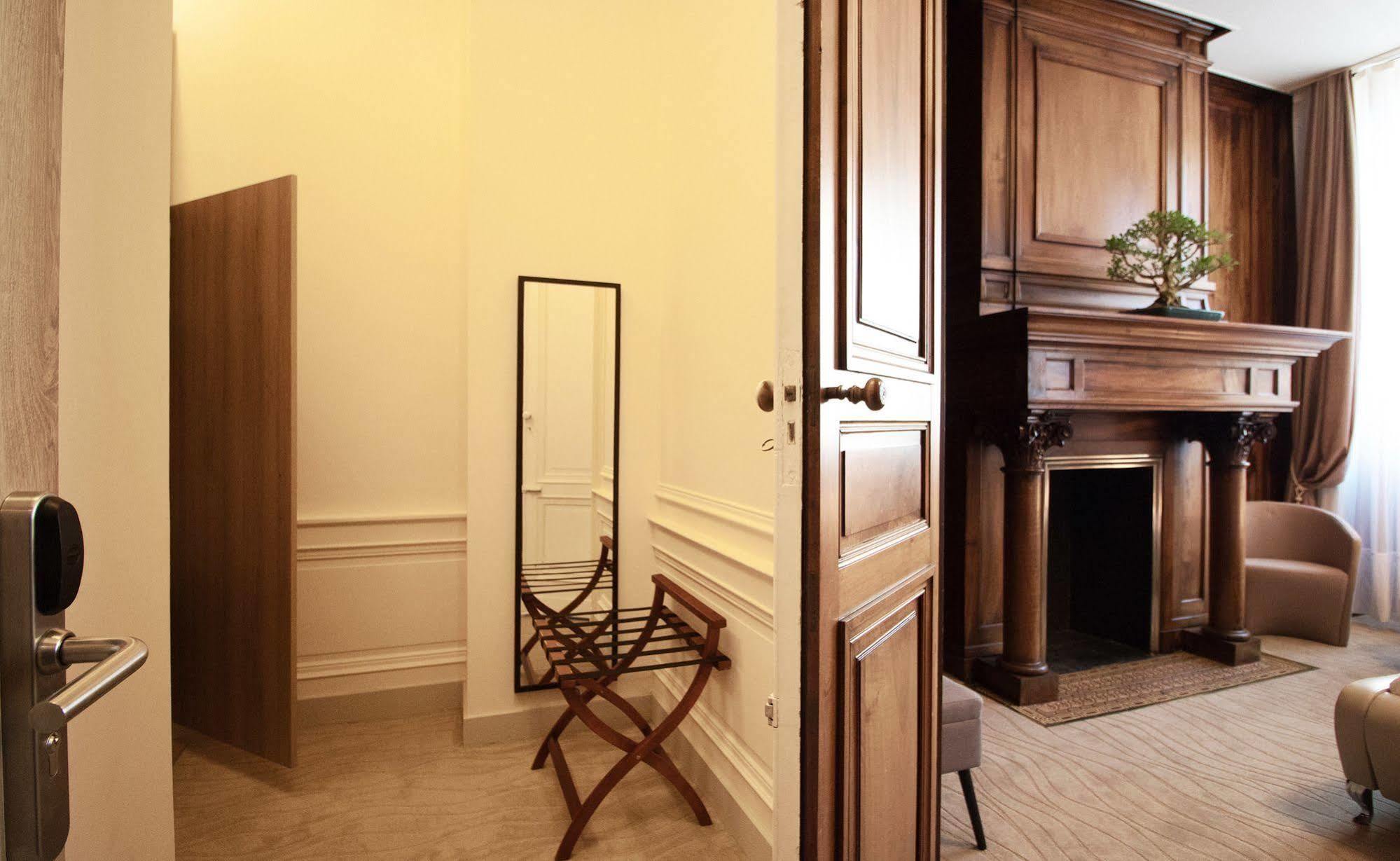 Hotel Des Quinconces Bordeaux Centre ภายนอก รูปภาพ